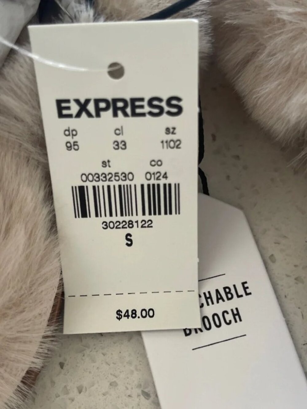 Express Faux Fur Removable Brooch Slippers Small(5-6) - Picture 5 of 5